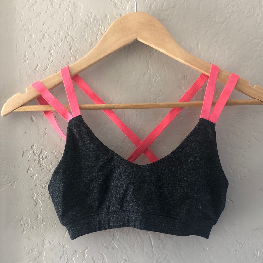 Super Cute Strappy Sports Bra